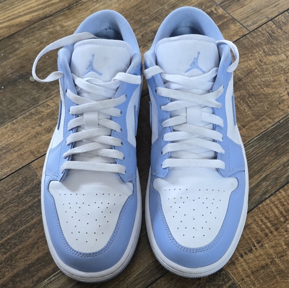 Nike Air Jordan 1 Low - Mens 10 / Womens 11.5 - White/Titanium - Picture 3 of 5